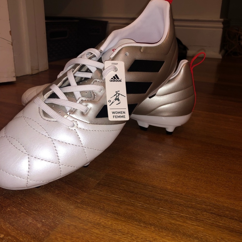 BRAND NEW Adidas Soccer Cleats